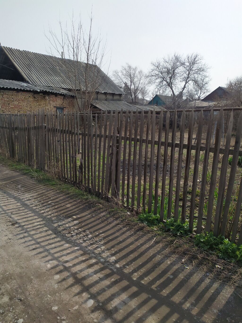 Продаем дом в районе Кож. завода в доме 3 комнаты кухня, прихожая: фото 2