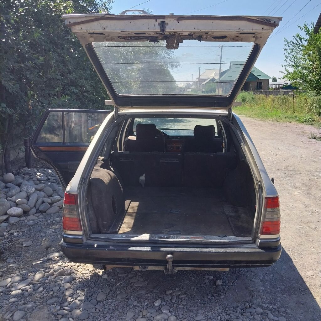 Mercedes-Benz W124: 1987 г., Универсал: фото 2