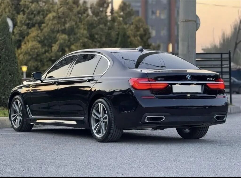 BMW 7 series: 2018 г., 3 л, Автомат, Бензин, Седан: фото 4