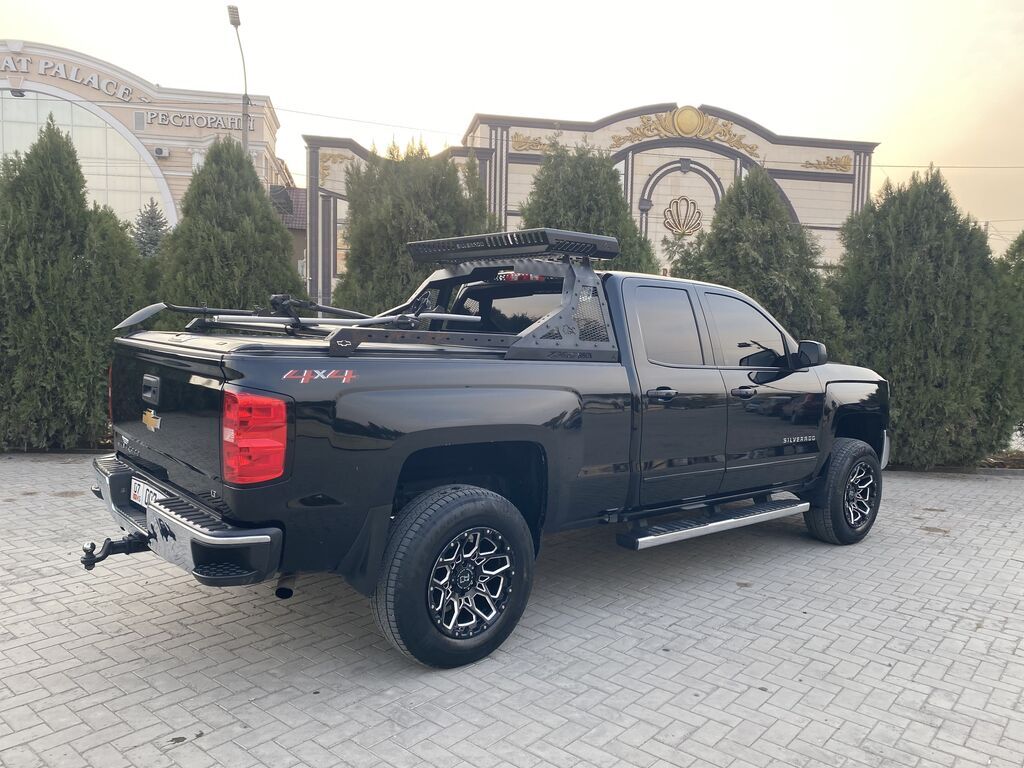 Chevrolet Silverado: 2017 г., 5.3 л, Автомат, Бензин, Пикап: фото 5