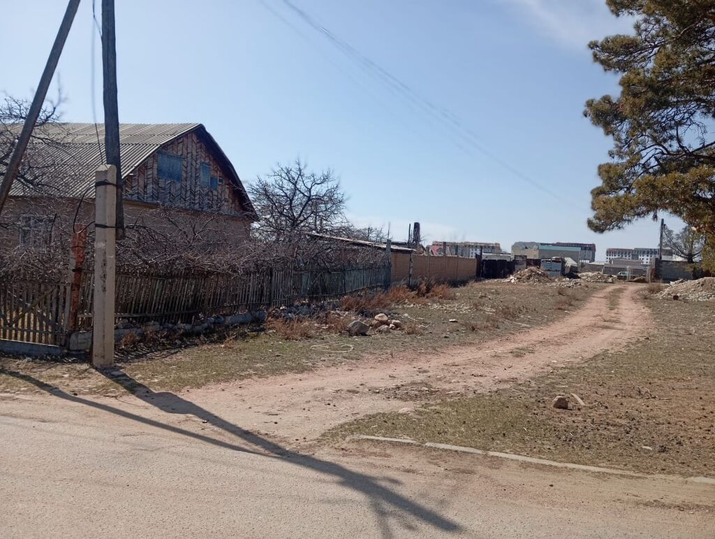 Продаётся дом с участком 25,5 соток в Чолпон-Ате г. Чолпон-Ата: фото 3
