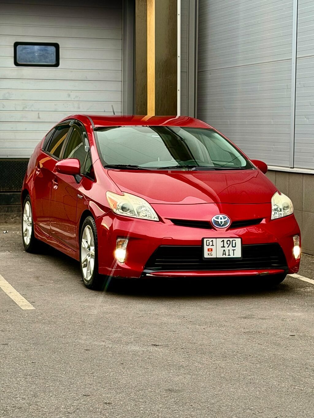 Toyota Prius: 2014 г., 1.8 л, Вариатор, Гибрид, Лифтбек: фото 5