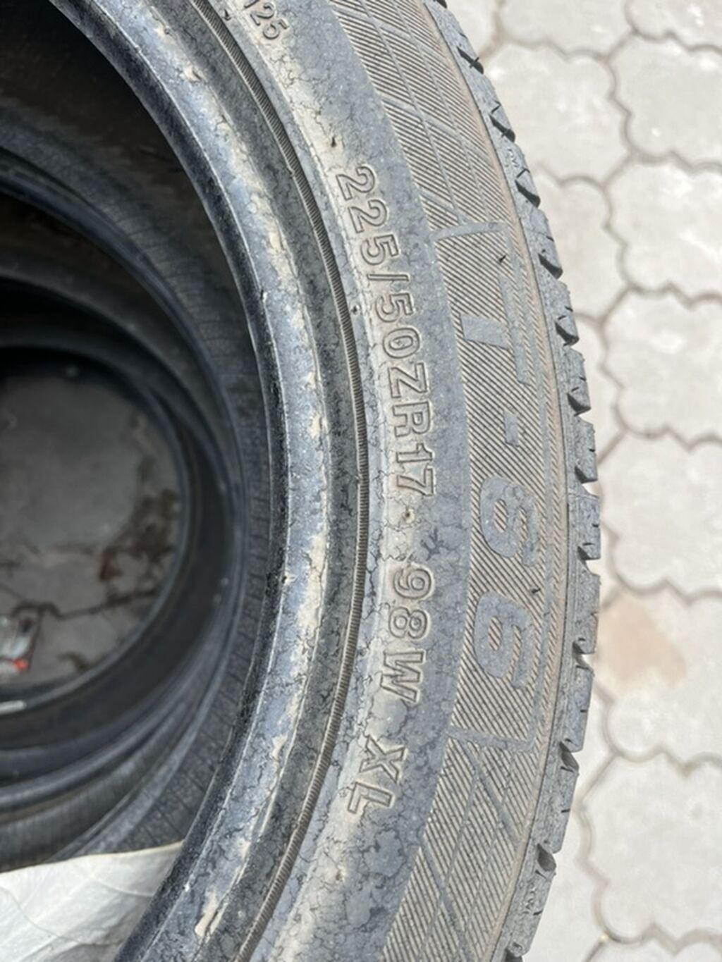 Комплект летних шин 17" - Модель: Bridgestone Turanza ER33KZ (надпись: фото 2