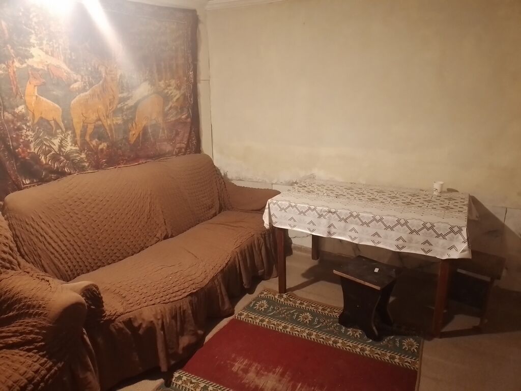 Salam kirayə ev var 180 manat aylıgı qazı suyu işıgı var vayfaya