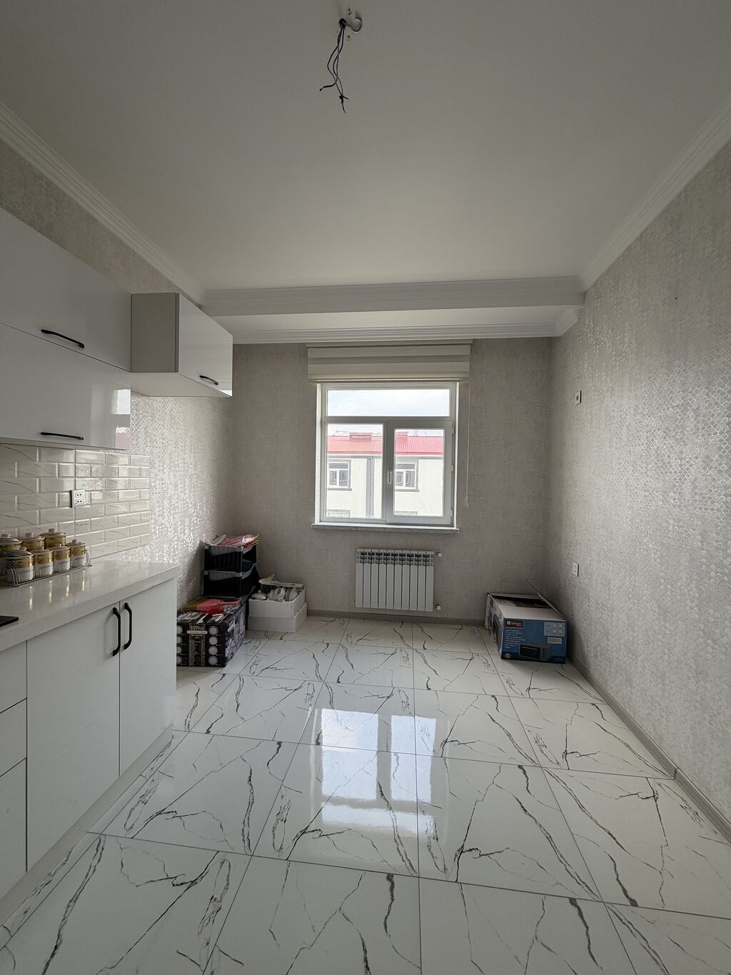 3 otaqlı, Yeni tikili, 82 kv. m