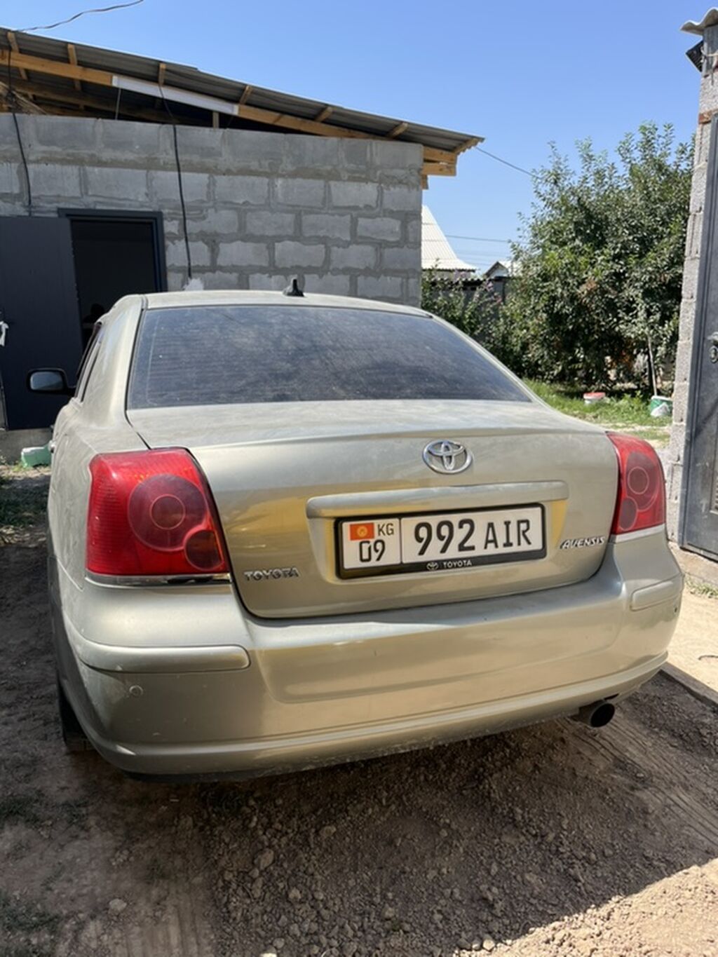 Toyota Avensis: 2005 г., 2 л, Автомат, Бензин, Седан: фото 5