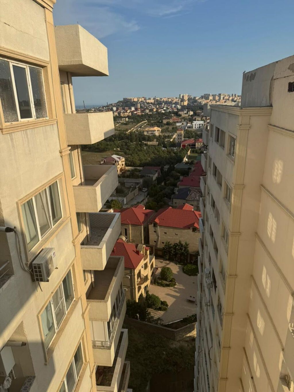3 otaqlı, Yeni tikili, m. Xalqlar Dostluğu, 72 kv. m