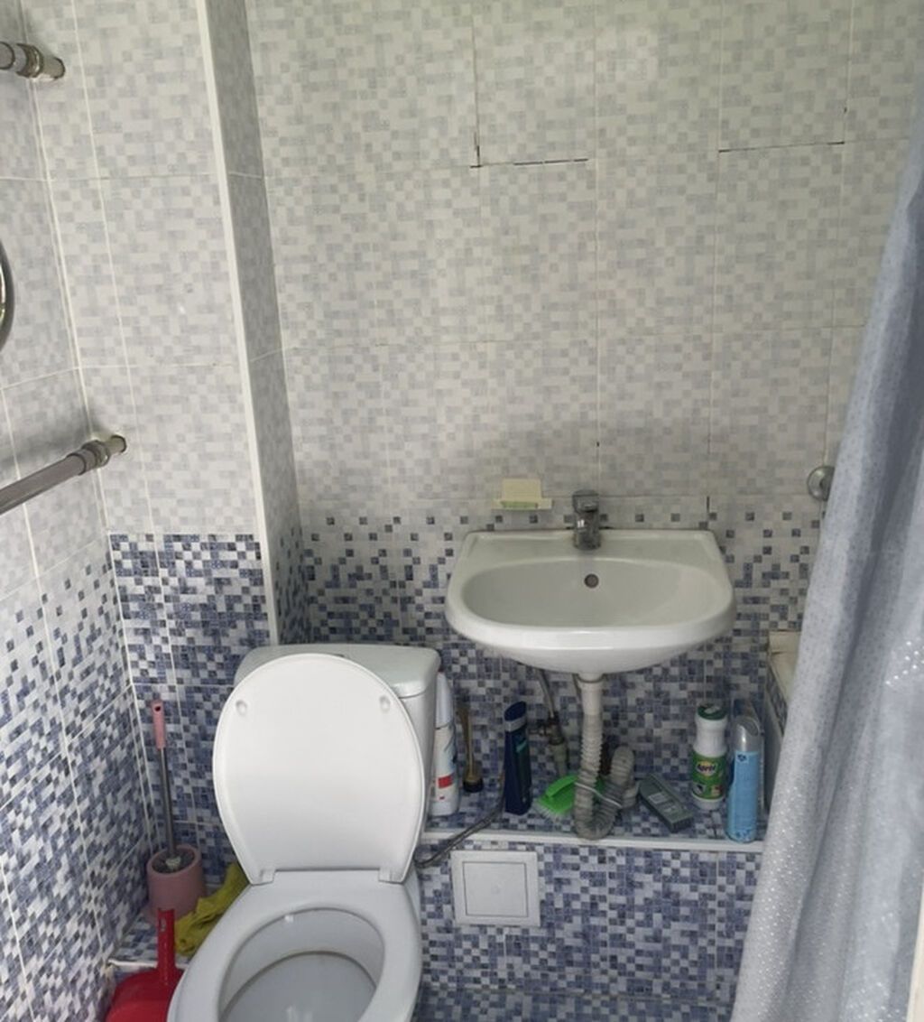 1 комната, 35 м², 8 мкр Индивидуалка, 5 этаж, Косметический ремонт: фото 2
