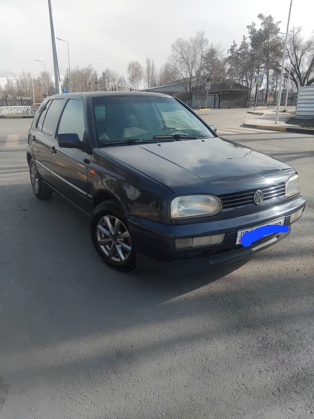 Volkswagen Golf: 1994 г., 1.8 л, Механика, Бензин, Хэтчбэк — фото 2