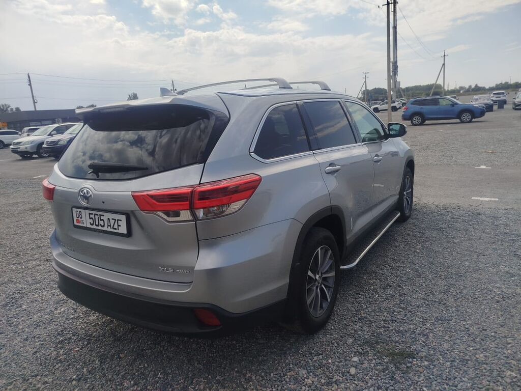 Toyota Highlander: 2019 г., 3.5 л, Автомат, Бензин, Кроссовер: фото 3