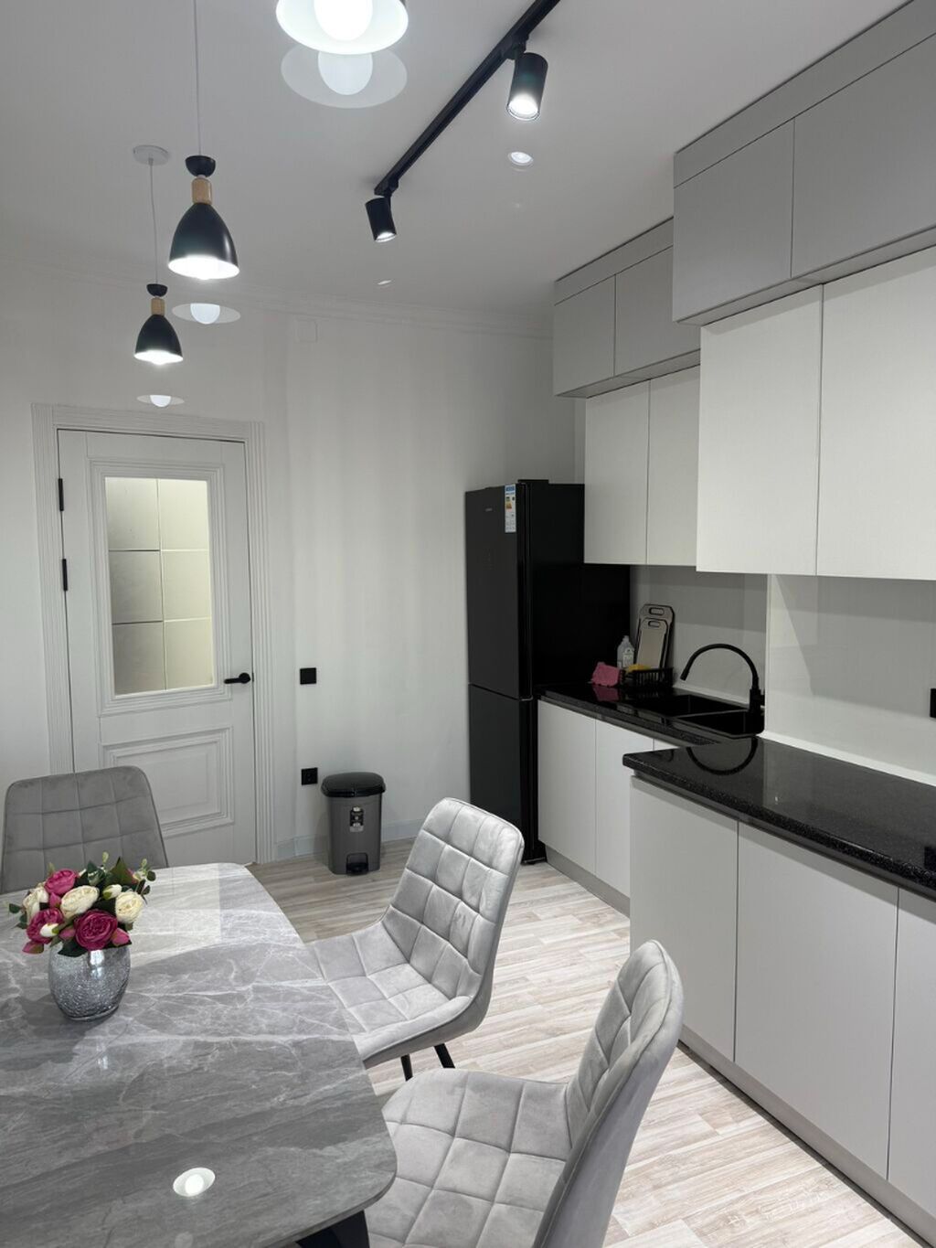 2 комнаты, 73 м², Восток-5 мкр Элитка, 8 этаж, Дизайнерский ремонт: фото 3