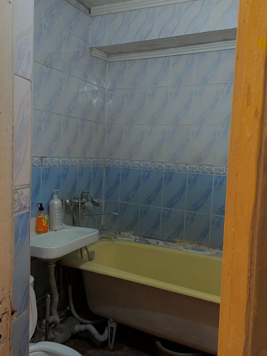 Продается комната 13 кв м. По ул Айни 271 3 таж. Сан узел на 2: фото 3