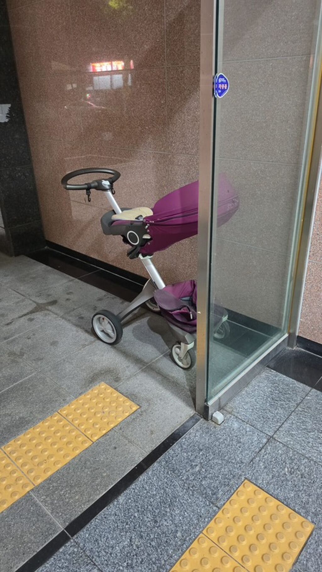 Stokke оригинал, после одного ребенка. Для лета идеальное решение
