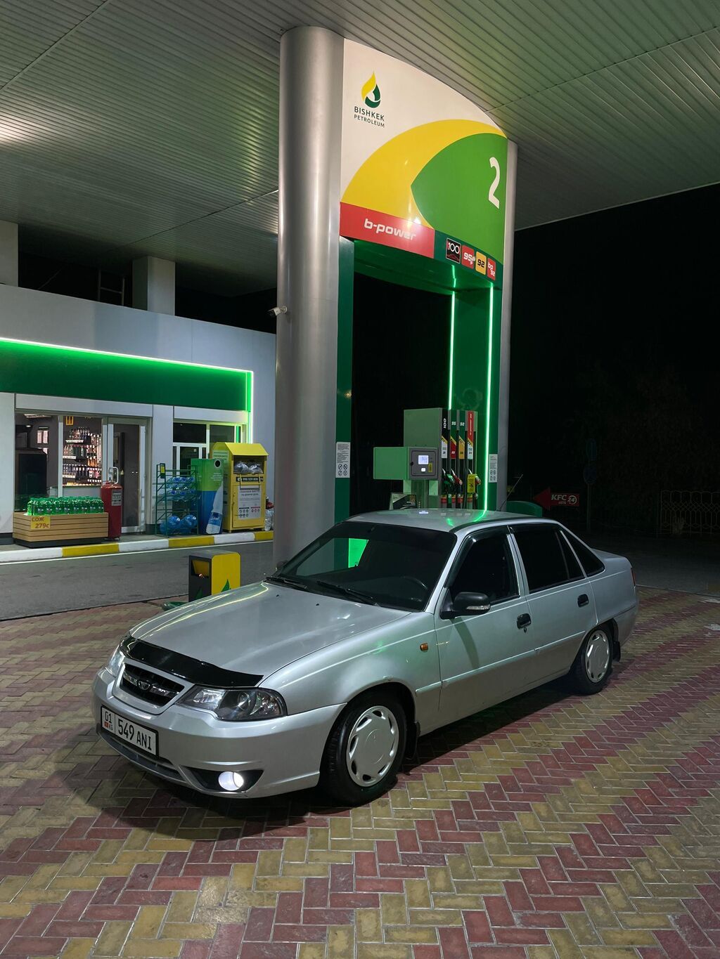 Daewoo Nexia: 2011 г., 1.6 л, Механика, Бензин, Седан: фото 2