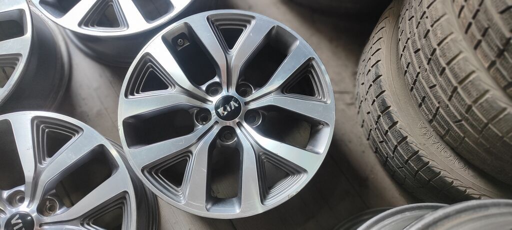 Литые Диски R 17 Kia, Комплект, отверстий - 5, Б/у: фото 2