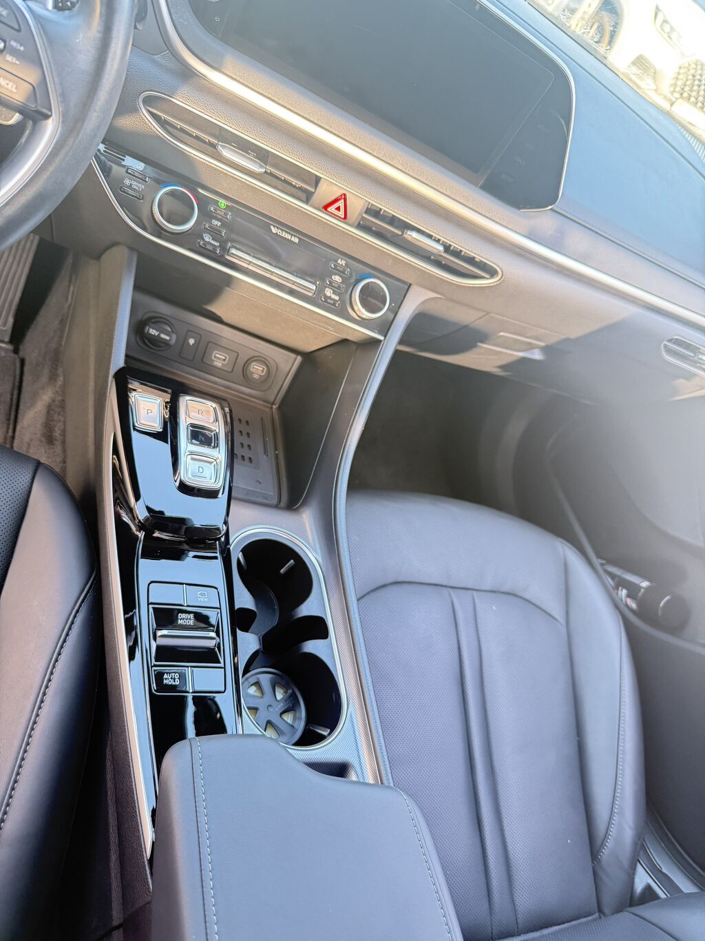 Hyundai Sonata 2022, гибрид, автомат: фото 7