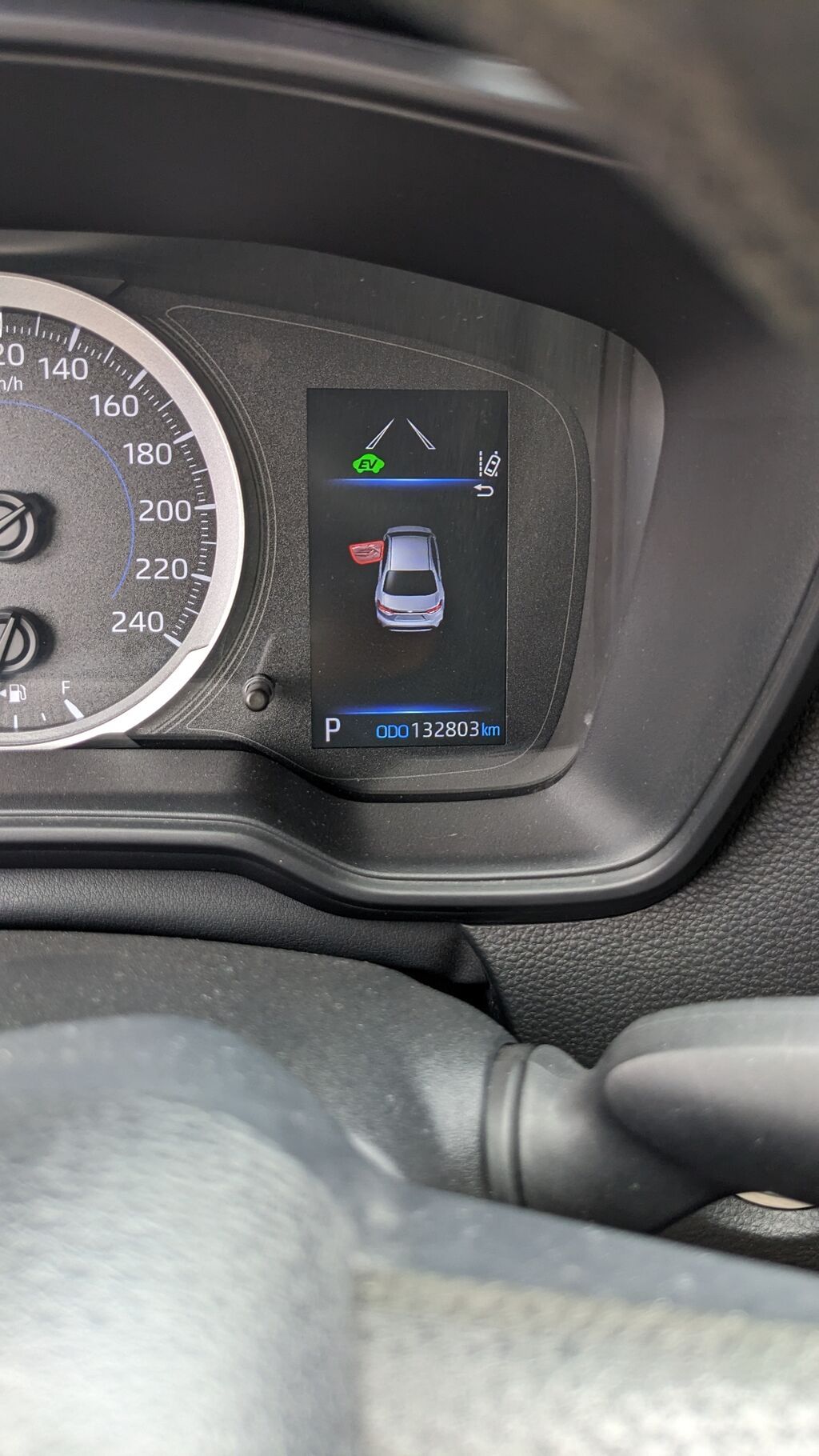 Toyota Corolla: 2023 г., 1.8 л, Вариатор, Гибрид, Седан: фото 6