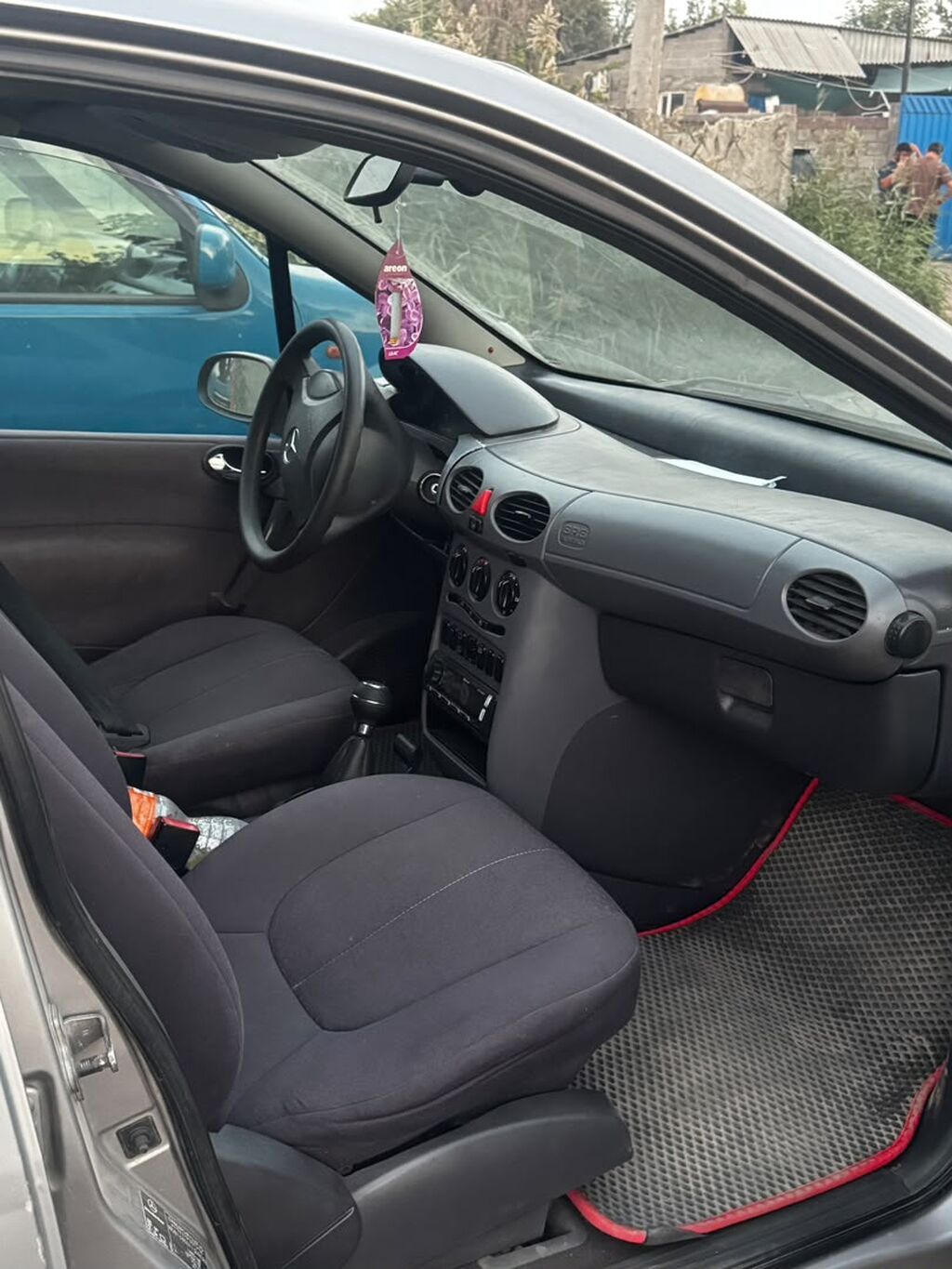 Mercedes-Benz A-Class: 2000 г., 1.6 л, Механика, Бензин, Хэтчбэк: фото 5