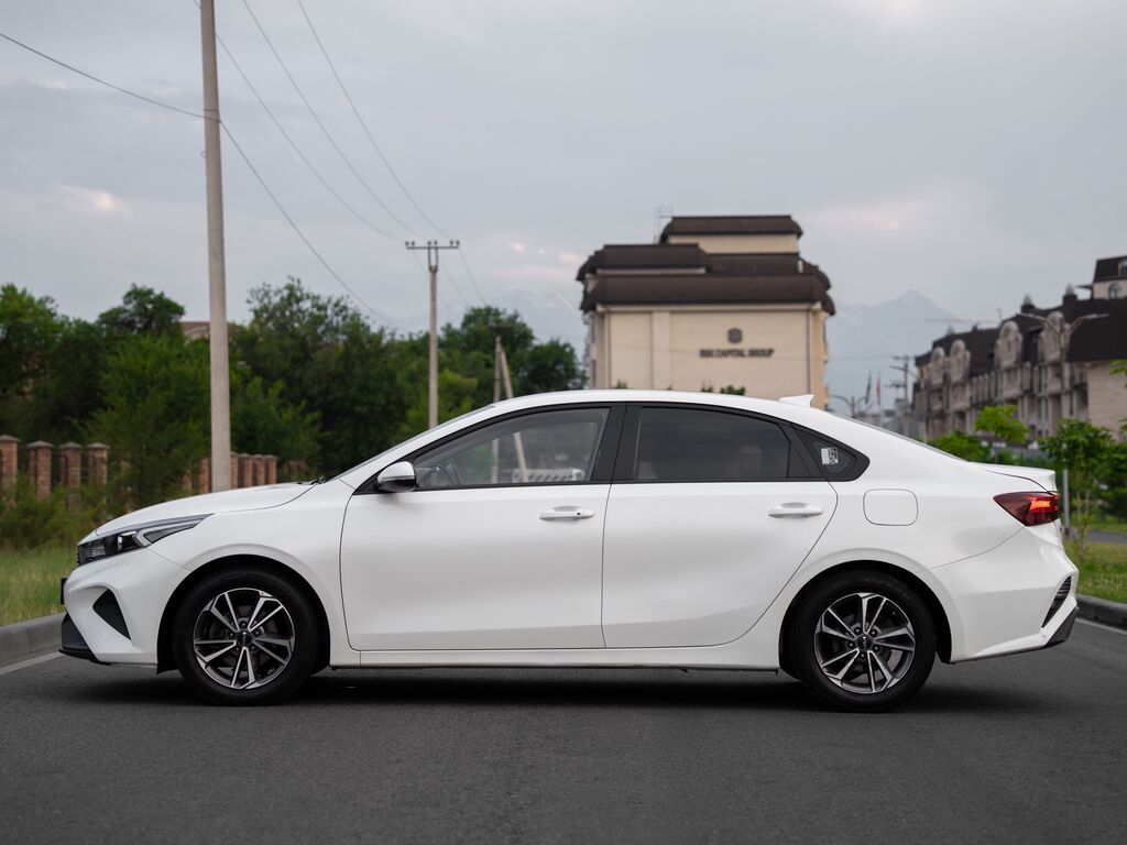 Kia K3: 2021 г., 1.6 л, Автомат, Бензин, Седан: фото 8