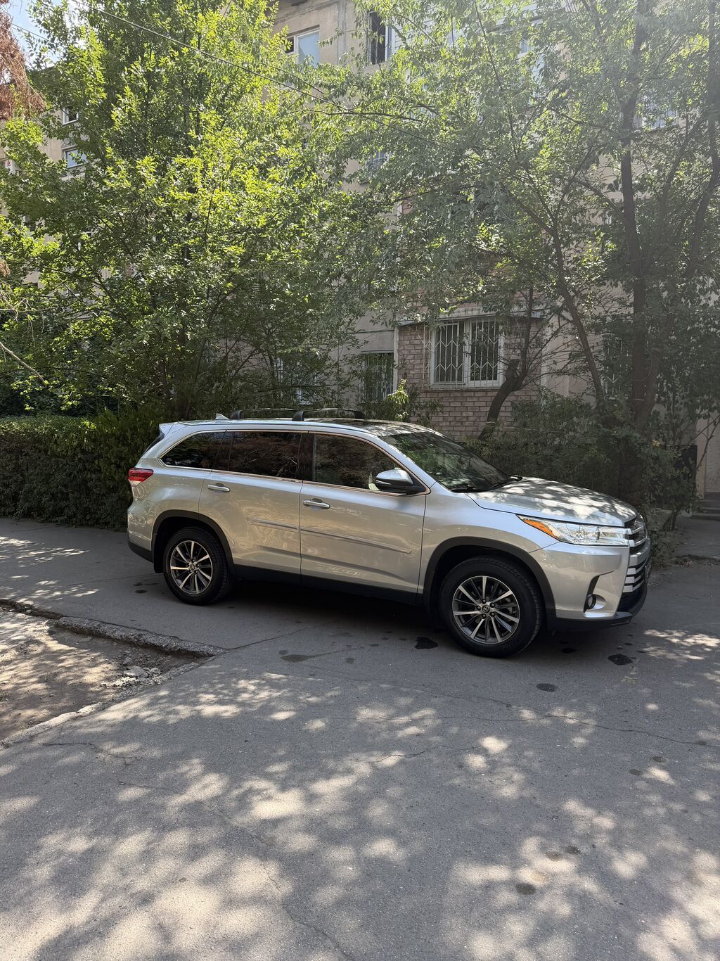 Toyota Highlander: 2019 г., 3.5 л, Автомат, Бензин, Внедорожник: фото 2