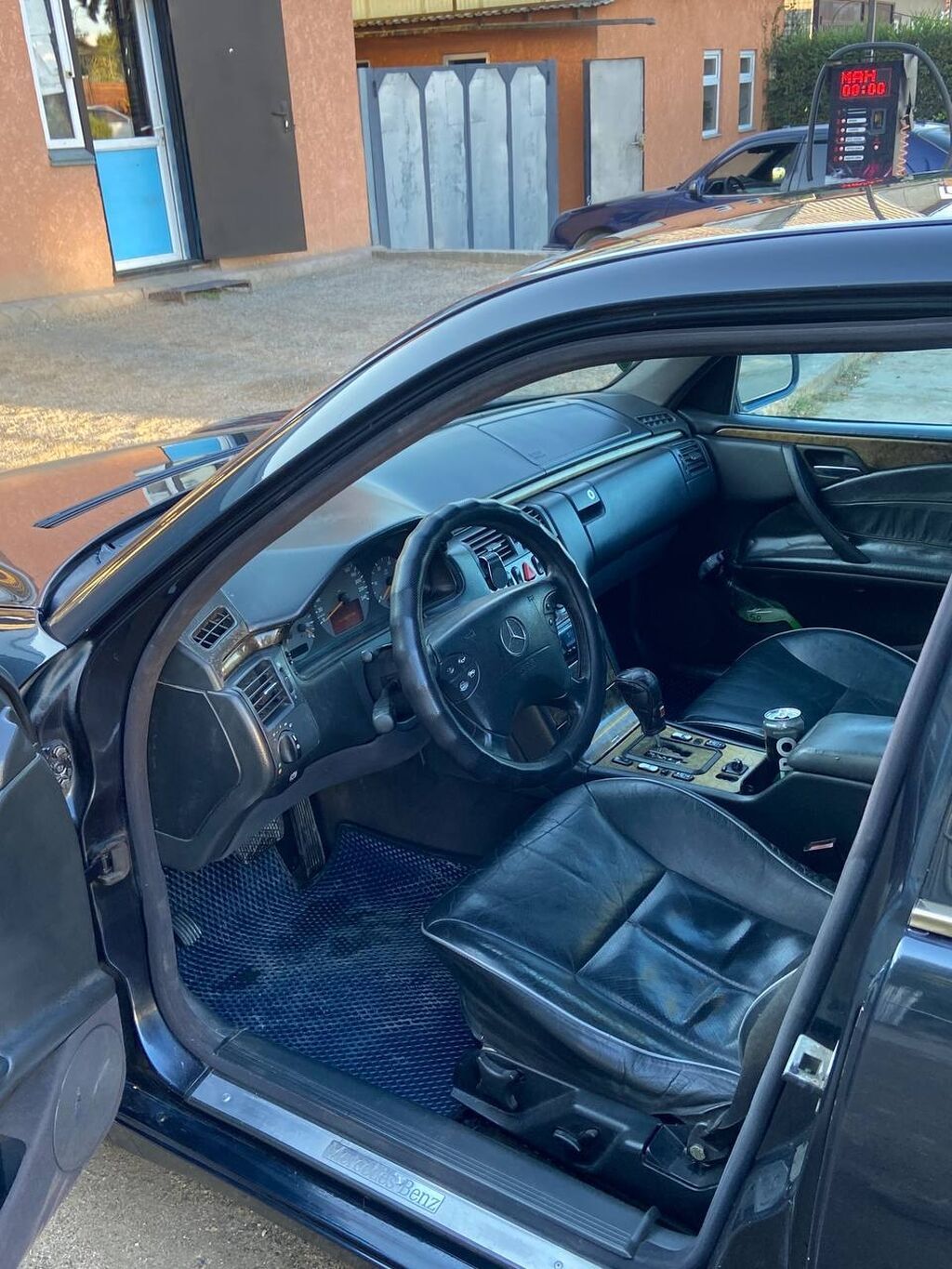 Mercedes-Benz E-Class: 2002 г., 2.2 л, Автомат, Дизель, Седан: фото 8