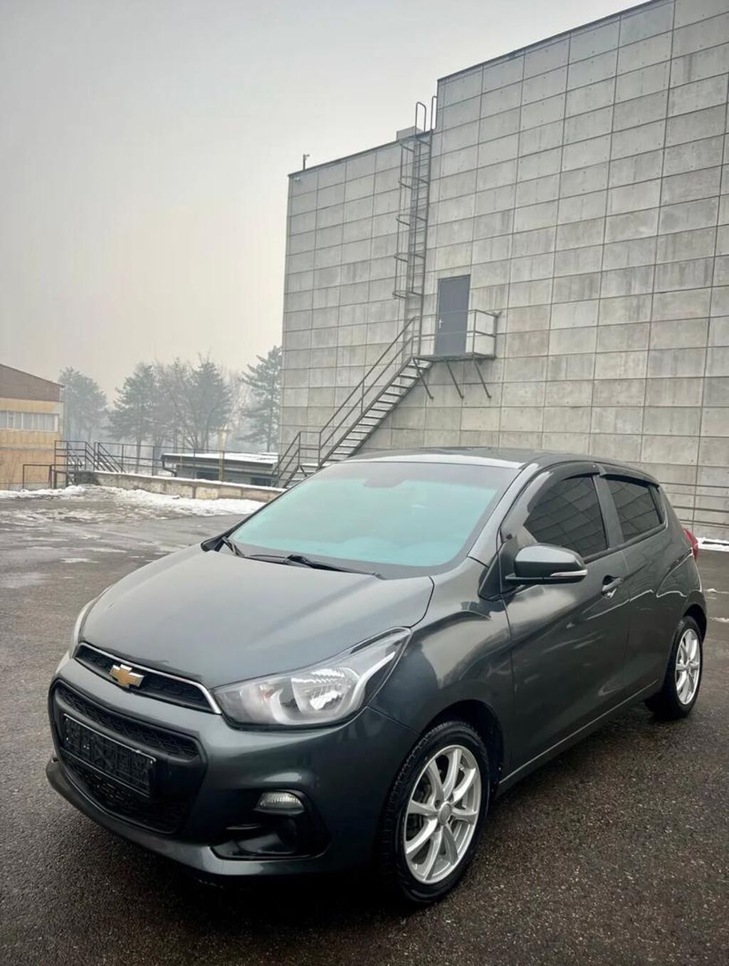 Chevrolet Spark: 2019 г., 1 л, Автомат, Бензин, Универсал — фото 2