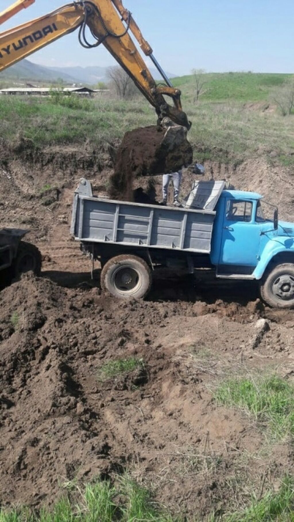 Чернозем отличного качества. земля под газон: Договорная ➤ Грунт, чернозем  | Бишкек | 100534481 ᐈ lalafo.kg