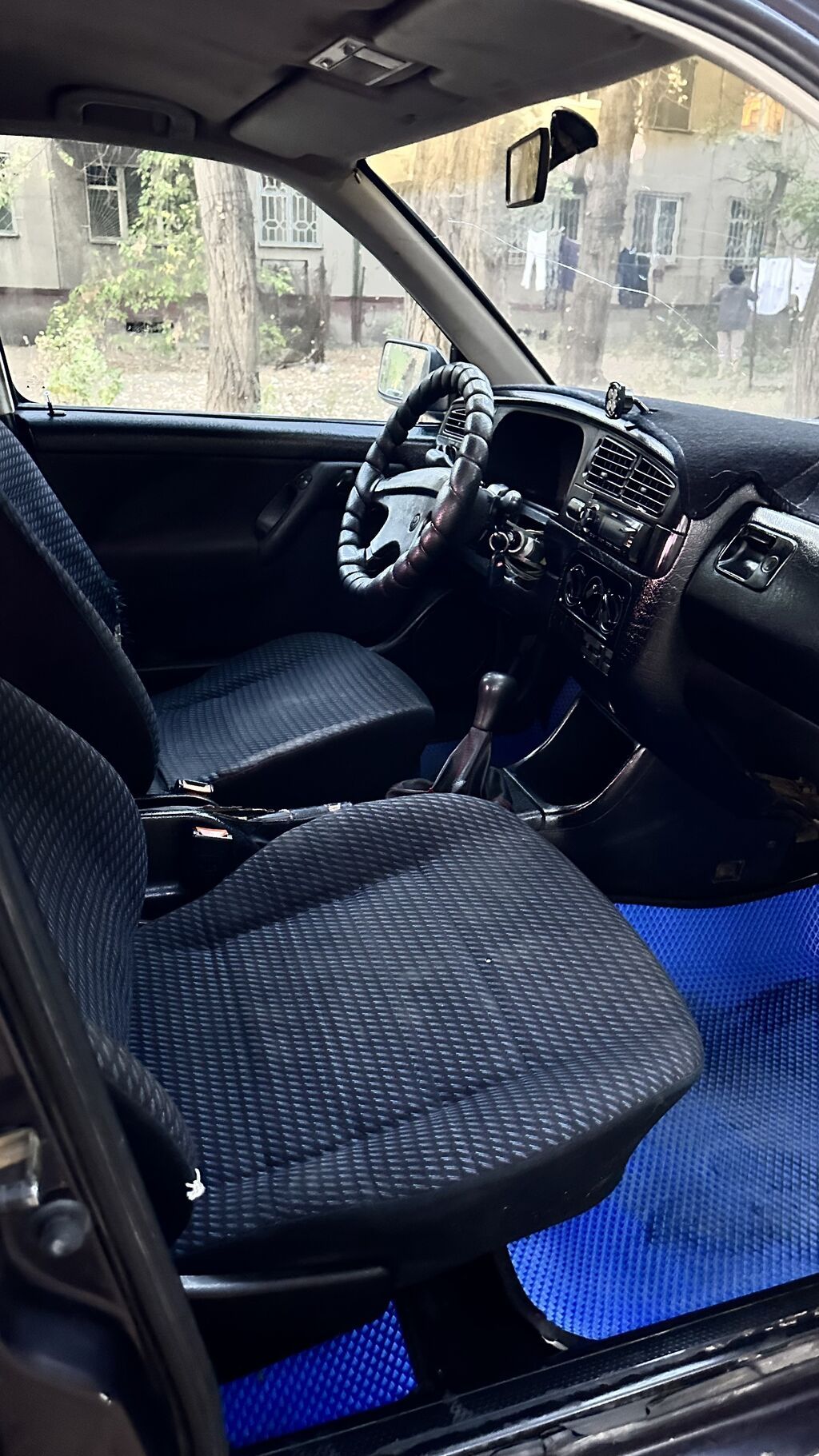 Volkswagen Passat: 1993 г., 1.8 л, Механика, Газ, Седан: фото 7
