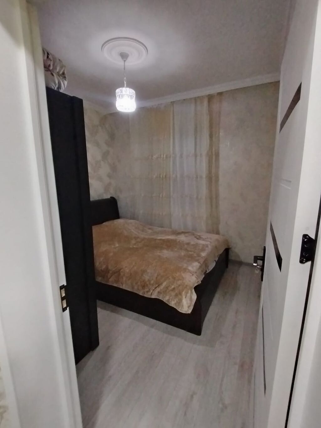 Binəqədi qəs. 3 otaqlı, 80 kv. m, Yeni təmirli