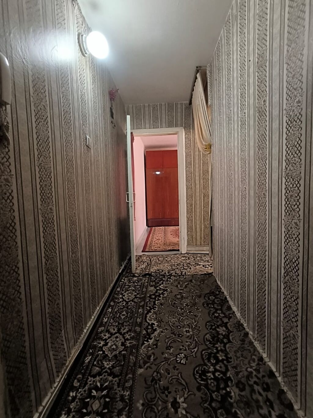 1 комната, 32 м², 10 мкр 104 серия, 2 этаж, Старый ремонт: фото 3