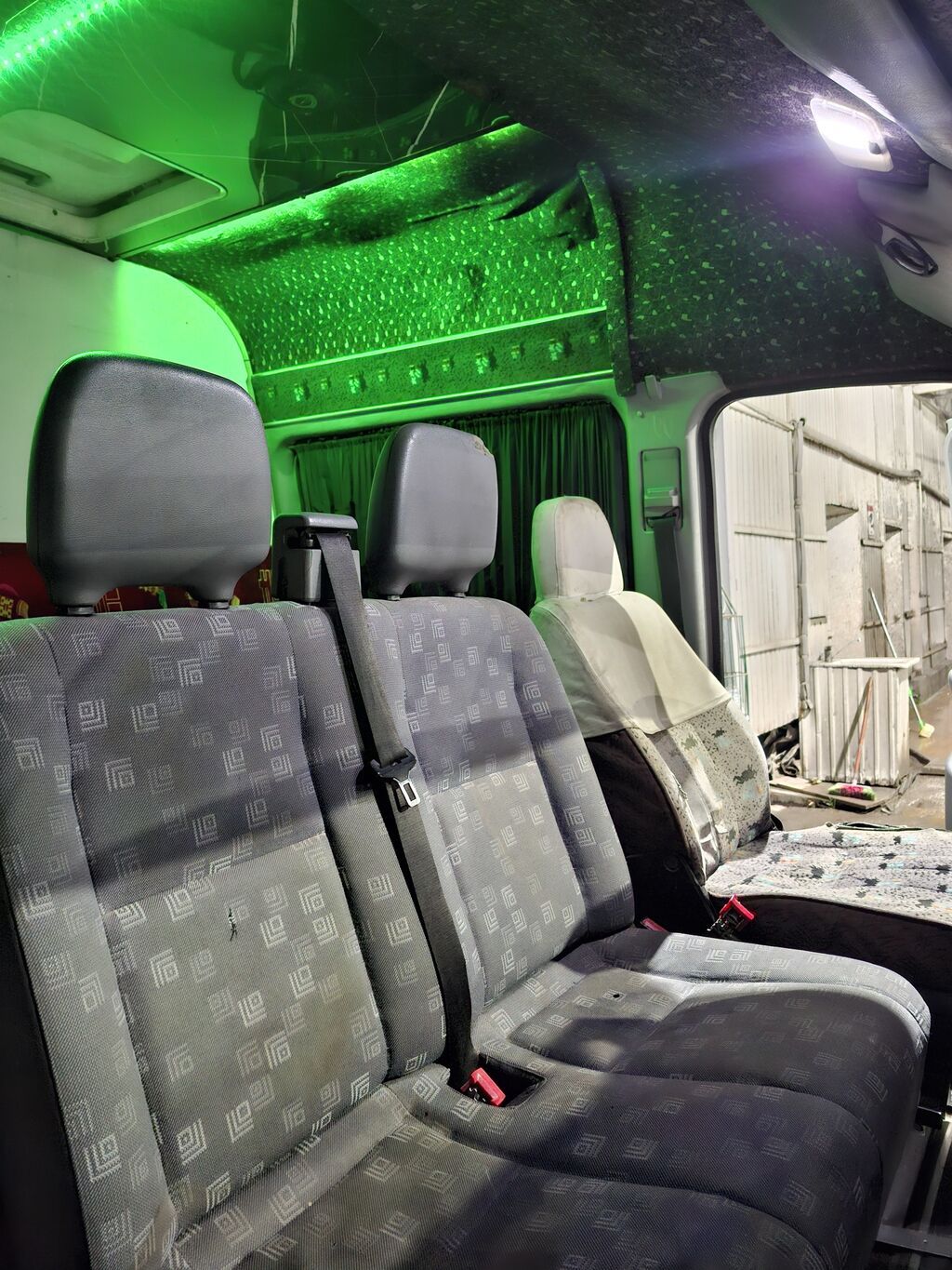 Mercedes-Benz Спринтер: 2005 г., 2.2 л, Механика, Дизель, Бус: фото 8