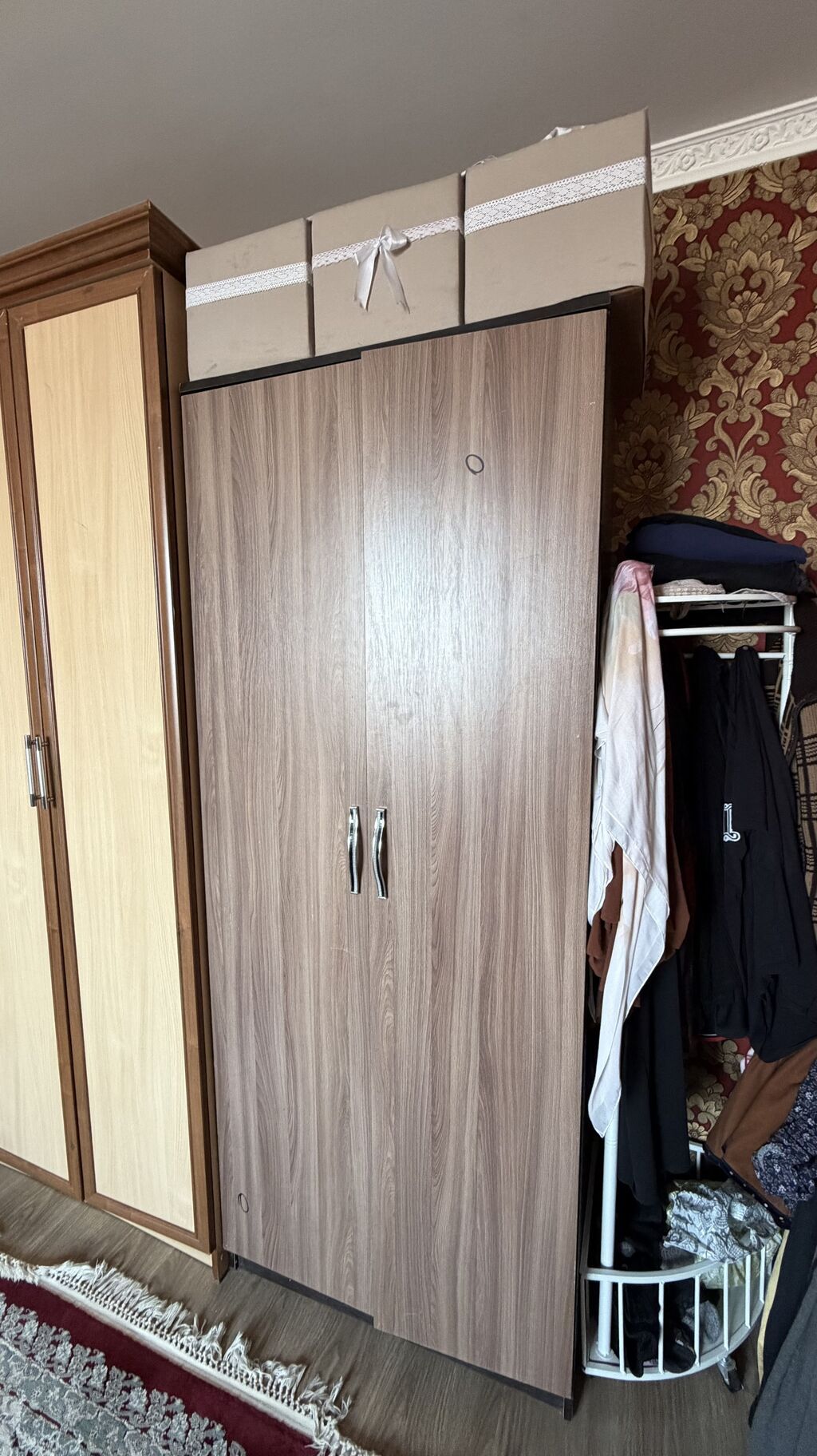 Спальный гарнитур в классическом стиле, материал — ЛДСП в двухцветной: фото 8