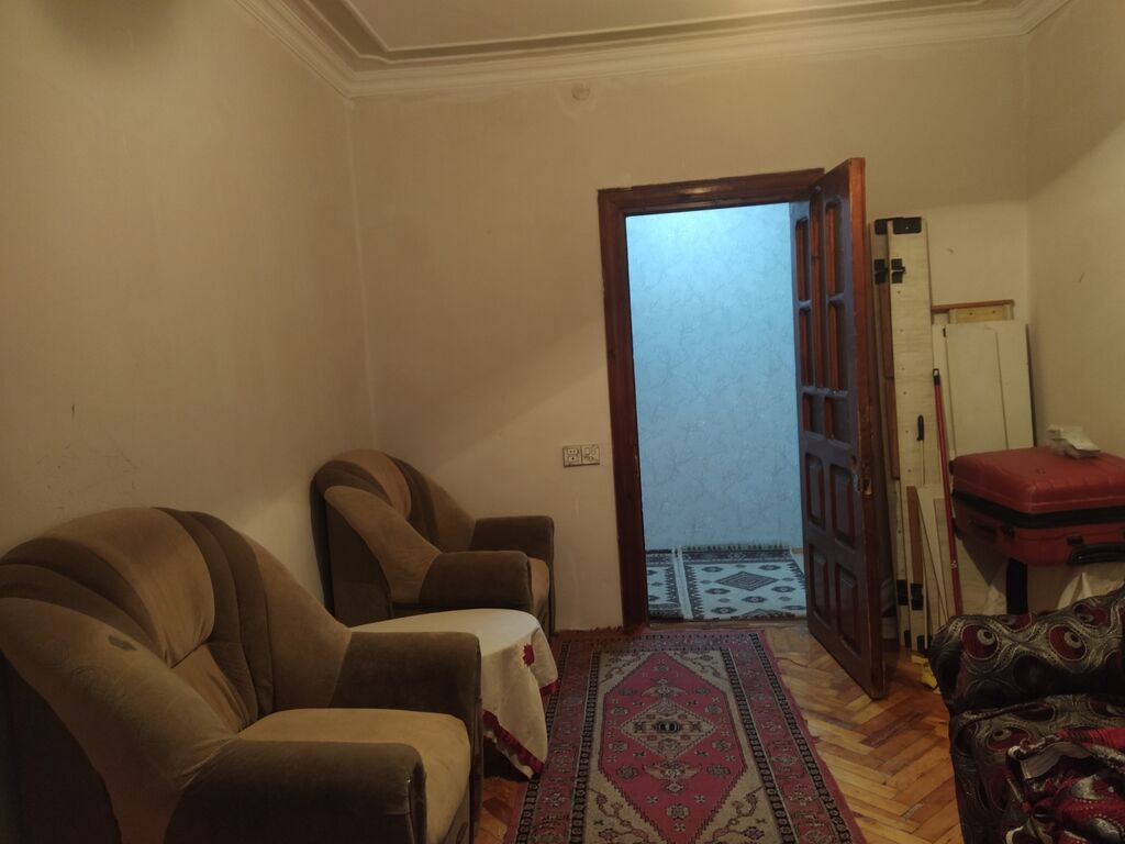 Gəncə, 3 otaqlı, Köhnə tikili, 120 kv. m