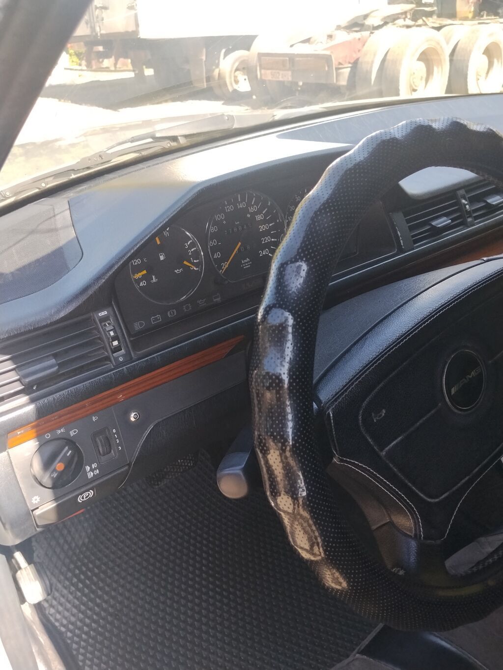 Mercedes-Benz W124: 1993 г., 2.2 л, Автомат, Бензин, Седан: фото 4