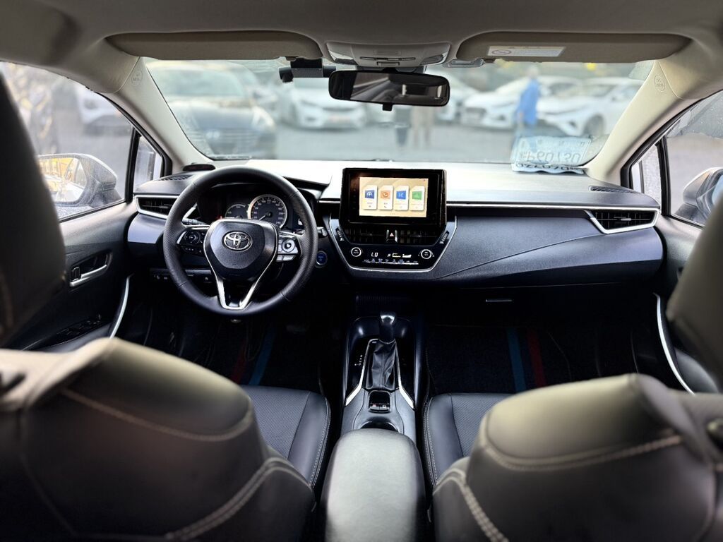 Toyota Corolla: 2022 г., 1.8 л, Вариатор, Гибрид, Хэтчбэк: фото 4
