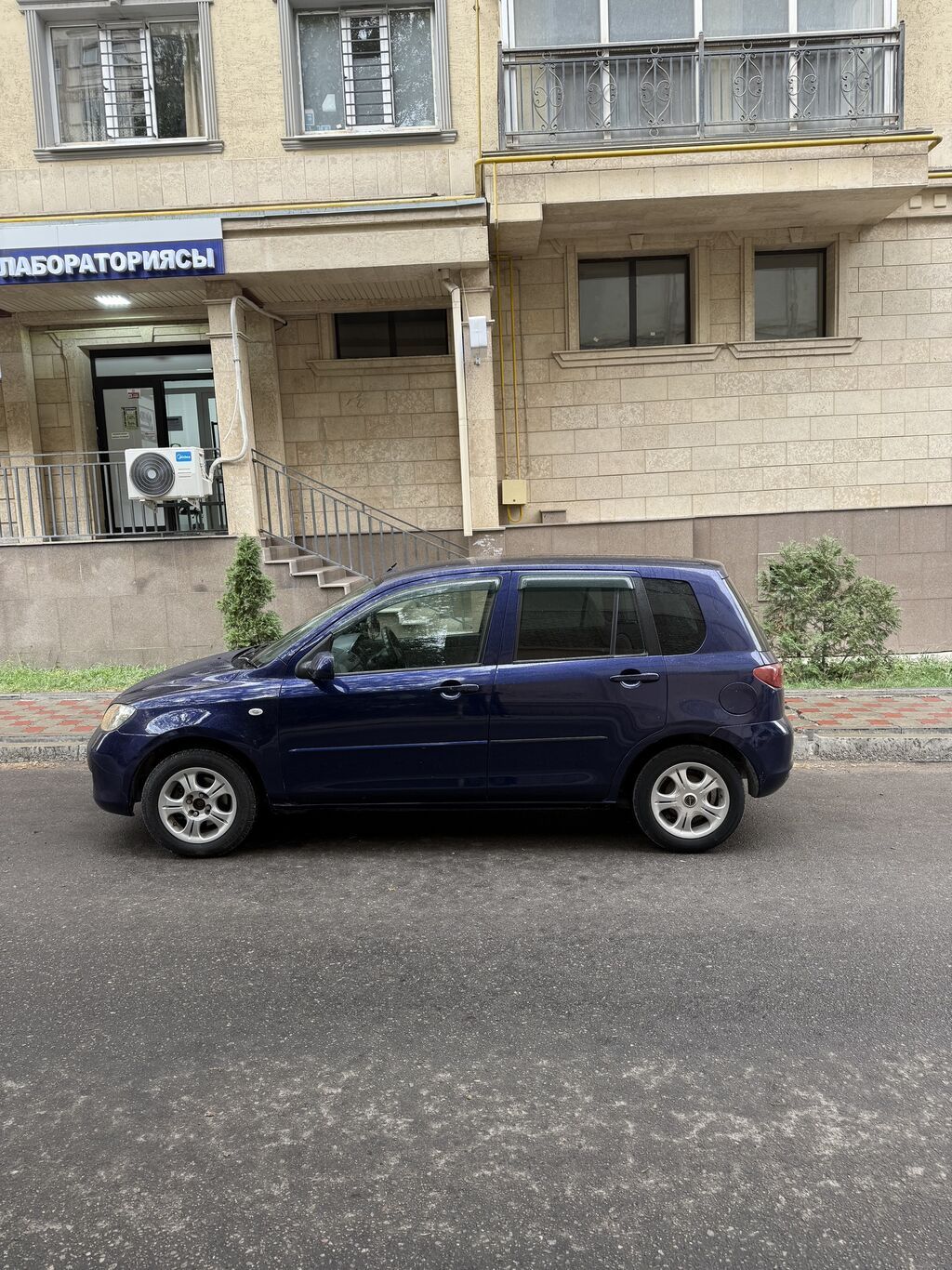 Mazda Demio: 2003 г., 1.3 л, Автомат, Бензин, Хэтчбэк: фото 6