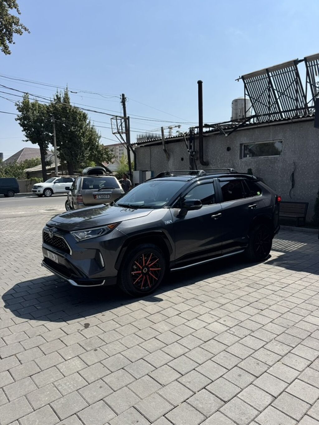 Toyota RAV4: 2021 г., 2.5 л, Гибрид, Кроссовер: фото 3