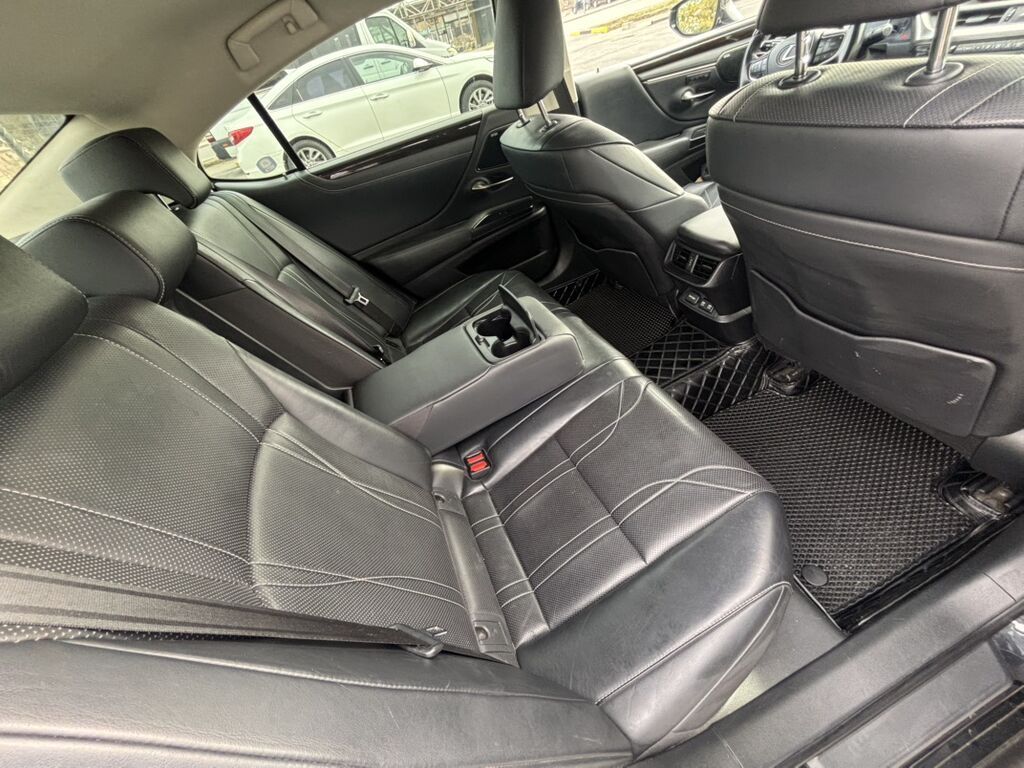 Lexus ES: 2018 г., 2.5 л, Автомат, Гибрид, Седан: фото 5