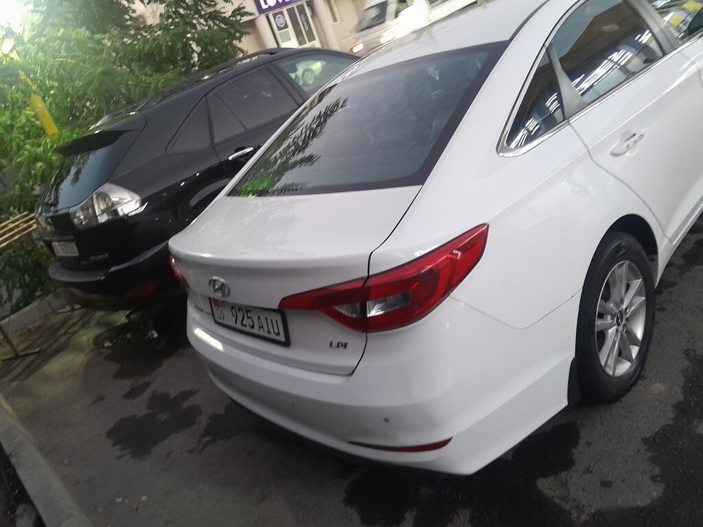 Hyundai Sonata: 2018 г., 2 л, Автомат, Газ, Седан: фото 4