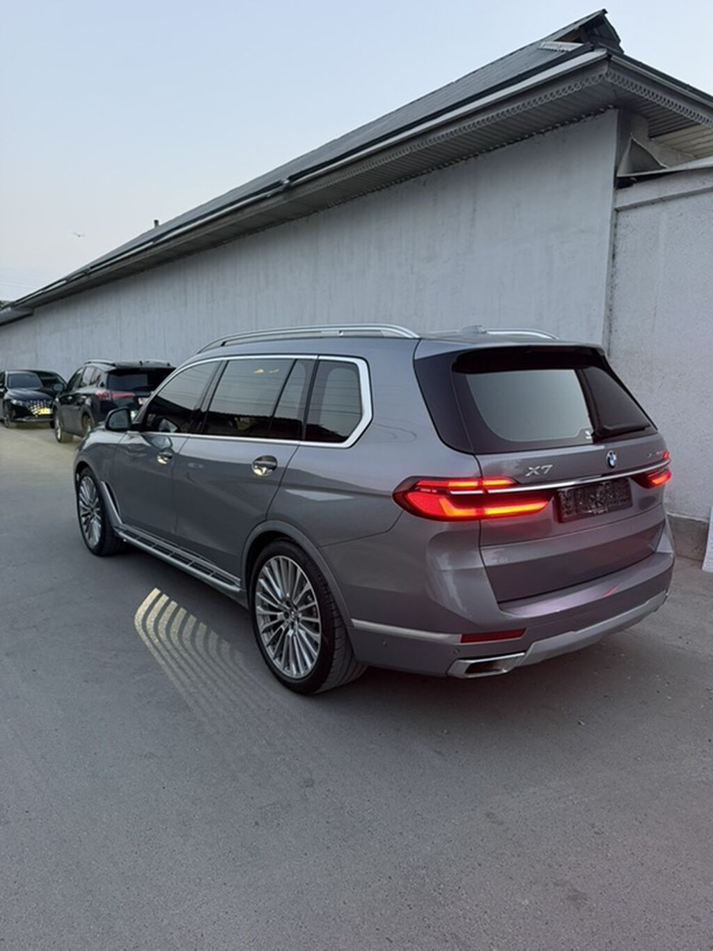 BMW X7: 2024 г., 3 л, Автомат, Дизель, Кроссовер: фото 3