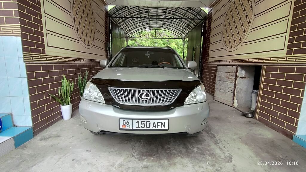 Lexus RX: 2004 г., 3.3 л, Автомат, Бензин, Кроссовер: фото 2