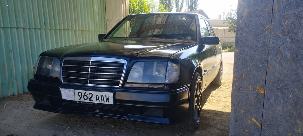 Mercedes-Benz W124: 1992 г., 2.2 л, Механика, Бензин, Седан: фото 3