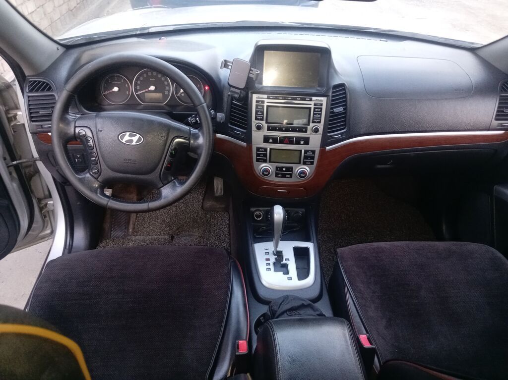 Hyundai Santa Fe: 2008 г., 2 л, Автомат, Дизель, Внедорожник: фото 8