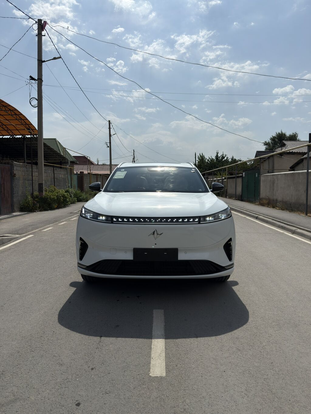 Lixiang L7: 2025 г., 1.5 л, Автомат, Электромобиль, Кроссовер: фото 2