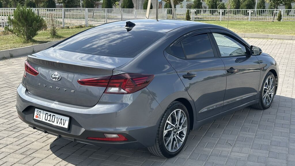 Hyundai Avante: 2019 г., 1.6 л, Автомат, Газ, Седан: фото 3