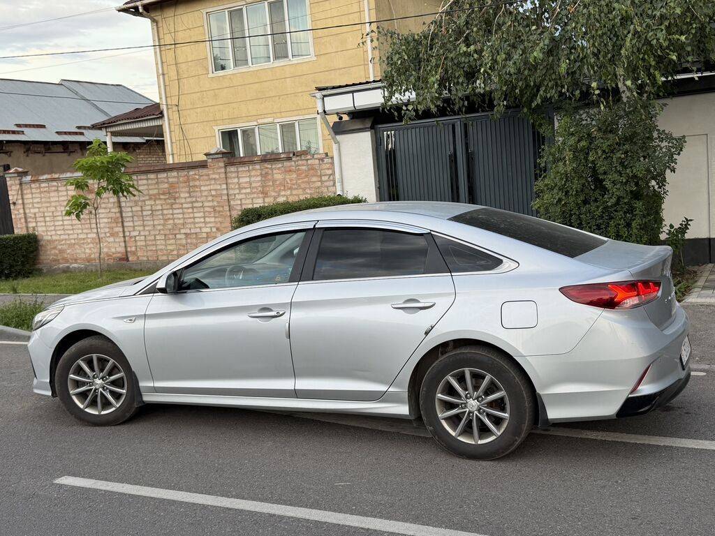 Hyundai Sonata: 2020 г., 2 л, Автомат, Газ, Седан — фото 6