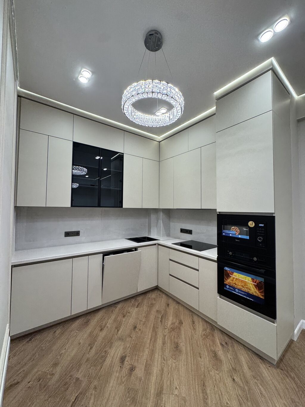 2 комнаты, 57 м², 7 мкр Элитка, 14 этаж, Дизайнерский ремонт: фото 4