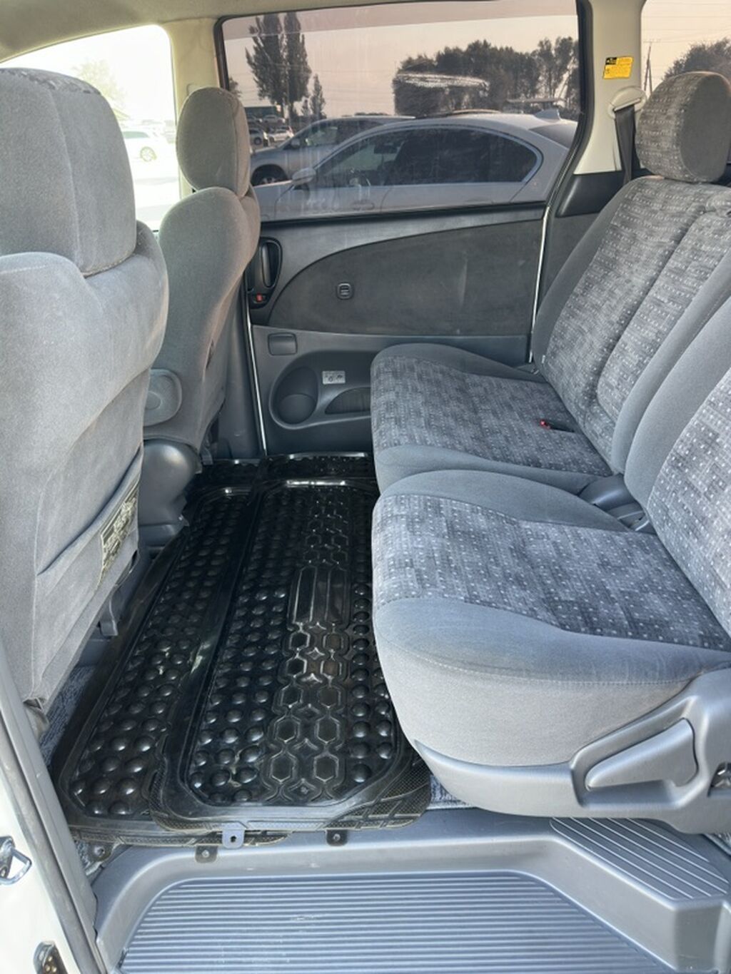 Toyota Estima: 2003 г., 3 л, Автомат, Бензин, Минивэн: фото 5