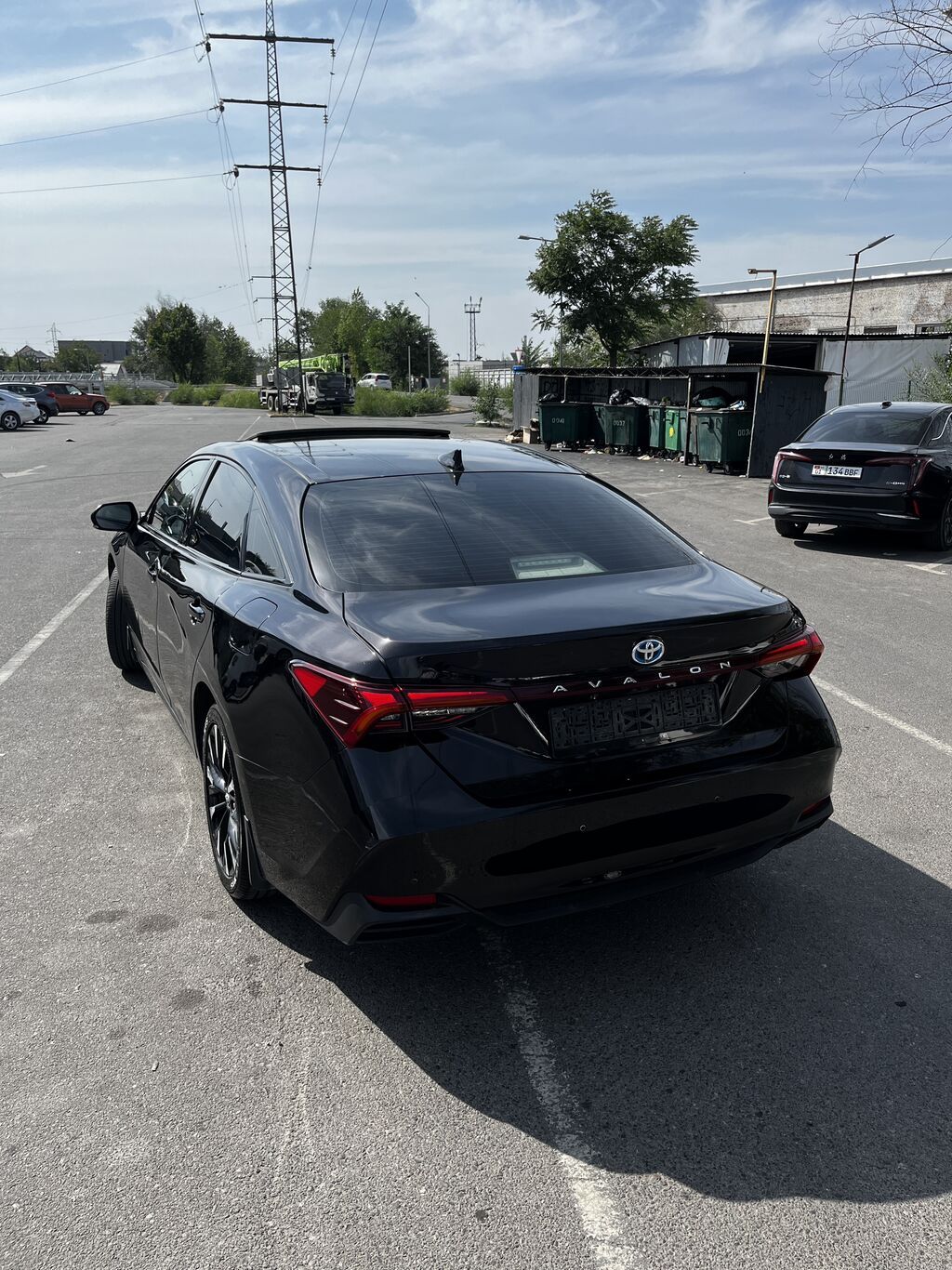 Toyota Avalon: 2020 г., 2.5 л, Автомат, Гибрид, Седан: фото 2
