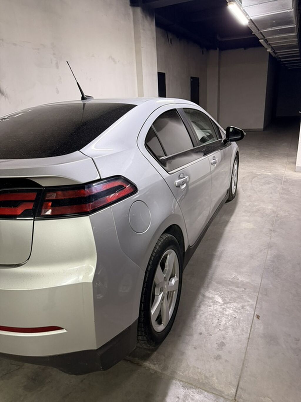 Chevrolet Volt: 2013 г., Гибрид, Хэтчбэк: фото 3